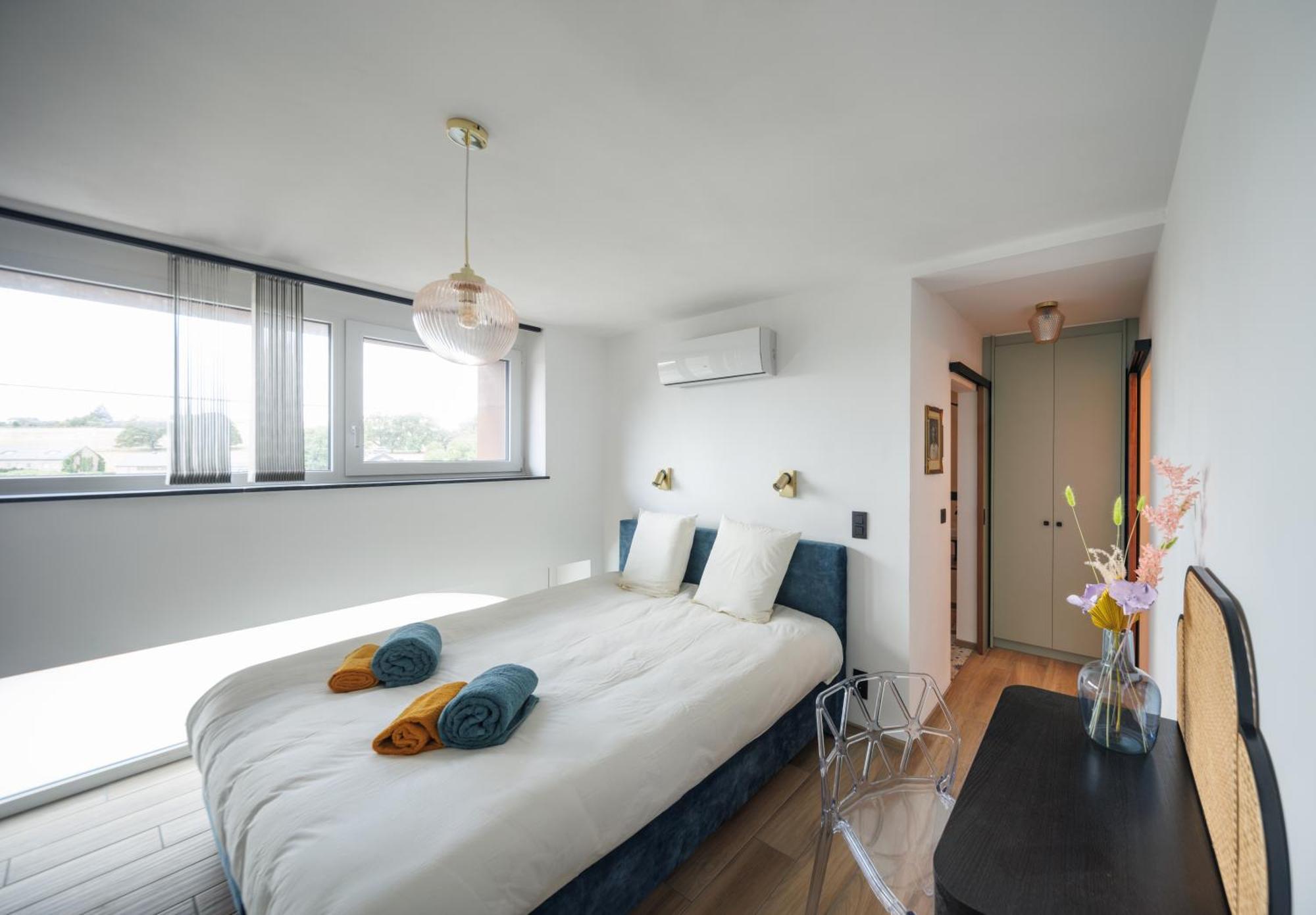Cerf, Ouvre-Moi B&B โรชฟอร์ ภายนอก รูปภาพ